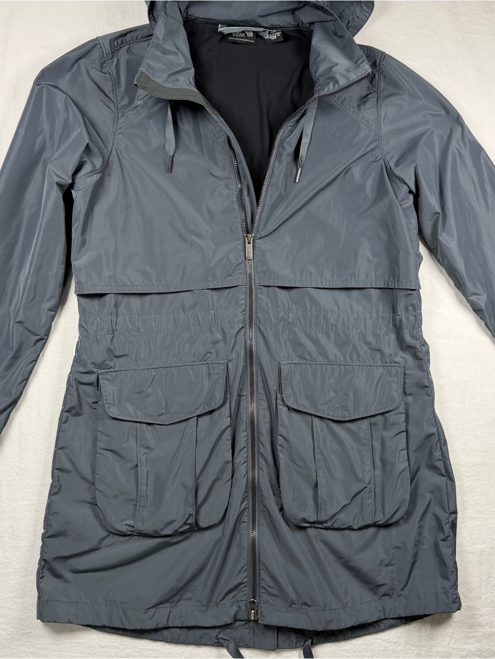 Mountain Hardwear Women’s M Gray Hooded Rain Jacket Parka Cargo pockets drawcord